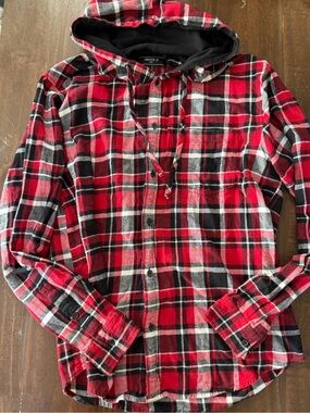 Forever 21 Red Black Plaid Hooded Flannel Button-Up Shirt - M
